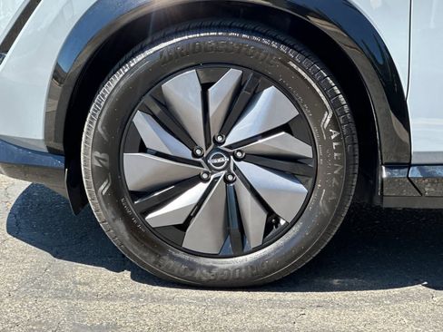 Certified 2024 Nissan Ariya AWD image 37