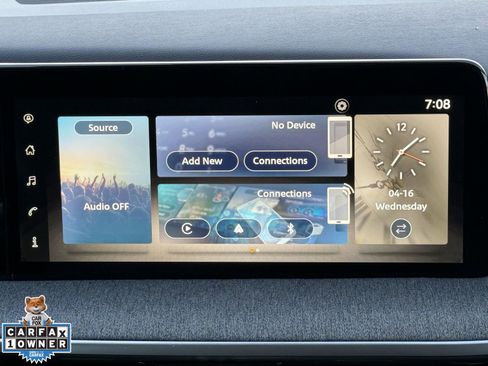 Used 2025 Nissan Kicks SV image 2