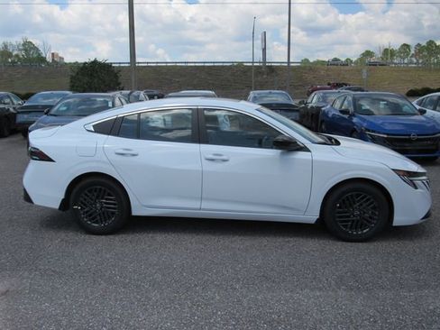 New 2026 Nissan Sentra SV w/ SV Convenience Package image 2