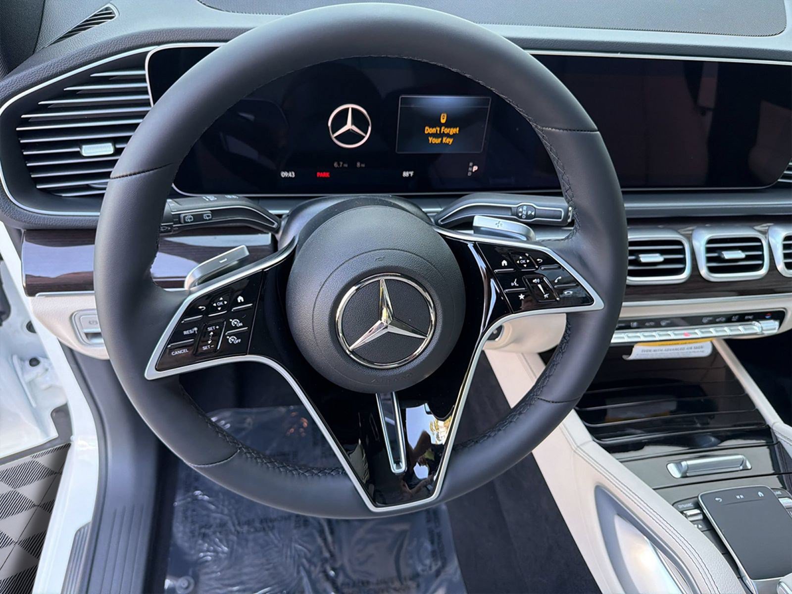 Used 2026 Mercedes-Benz GLE 350 4MATIC image 11
