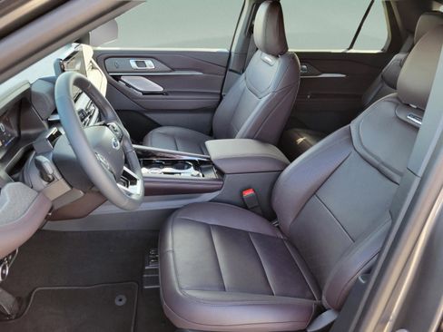 New 2026 Ford Explorer Platinum image 30