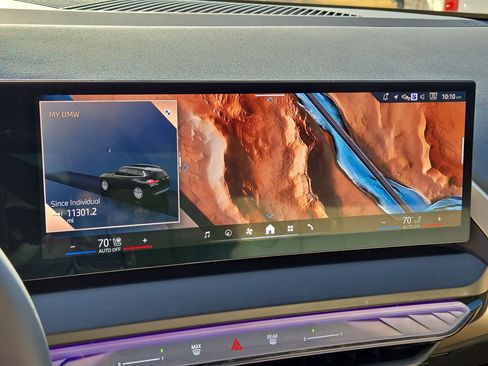 Used 2025 BMW X3 xDrive30i w/ Premium Package image 19