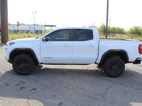 New 2026 GMC Canyon Elevation w/ Convenience Package image 2