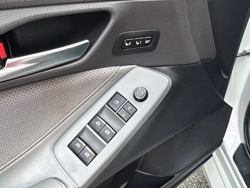 Used 2019 Toyota Avalon Touring image 23