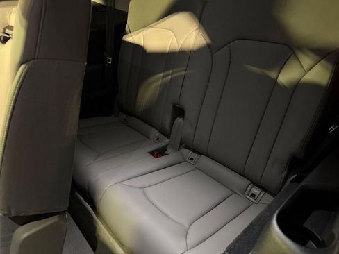 Used 2023 Audi Q7 3.0T Prestige image 21