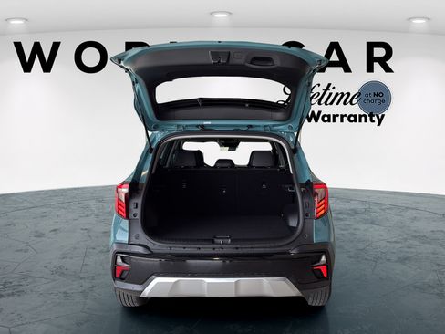 Used 2025 Kia Seltos EX w/ EX Sunroof Package FWD image 9