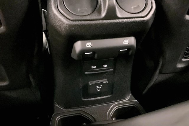 Used 2023 Jeep Gladiator Mojave w/ LED Lighting Group AWD/4WD image 32