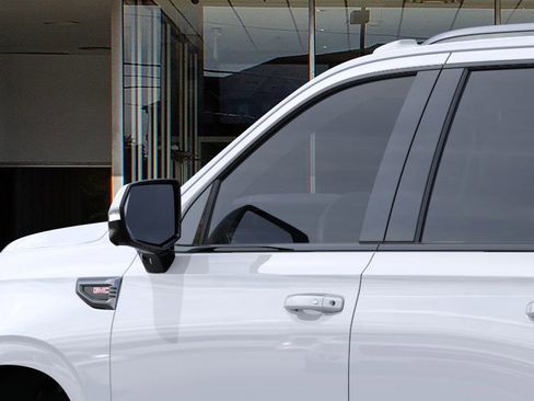 New 2026 GMC Yukon AT4 image 12