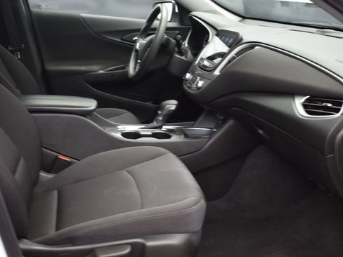 Used 2024 Chevrolet Malibu LT image 18