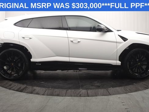 Used 2024 Lamborghini Urus S AWD/4WD image 2