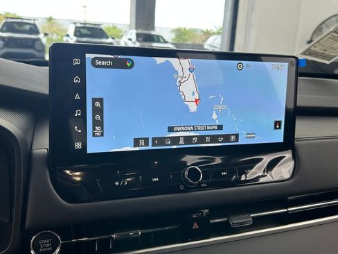 New 2026 Mitsubishi Outlander SE image 21