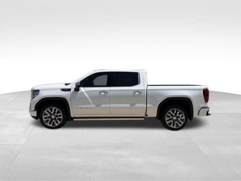 Used 2025 GMC Sierra 1500 Denali AWD/4WD image 6