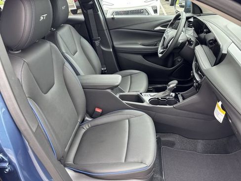 New 2026 Buick Encore GX Sport Touring w/ Comfort Package FWD image 23