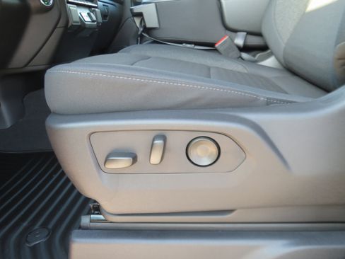 New 2026 Chevrolet Silverado 1500 Custom Trail Boss AWD/4WD image 17