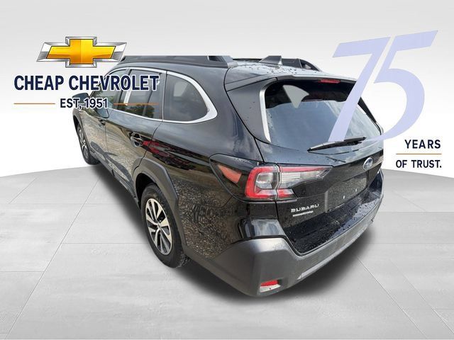 Used 2023 Subaru Outback Premium AWD/4WD image 7