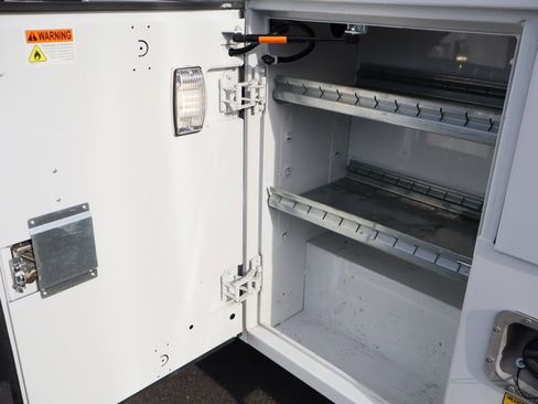 Used 2023 GMC Savana 3500 w/ Power Convenience Package image 21