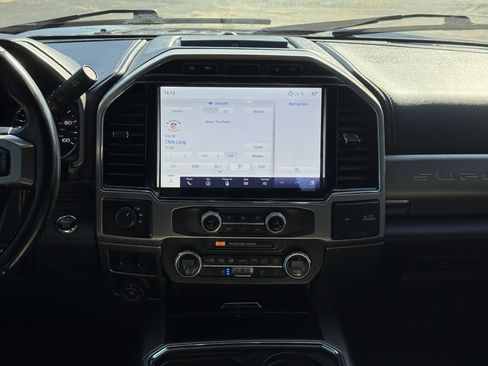 Used 2022 Ford F350 Platinum image 23