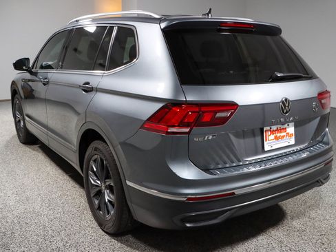 Used 2023 Volkswagen Tiguan SE FWD image 9