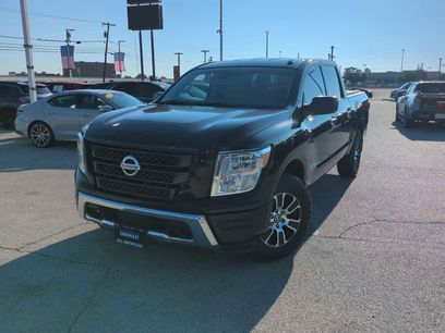 Used 2021 Nissan Titan SV w/ SV Convenience Package