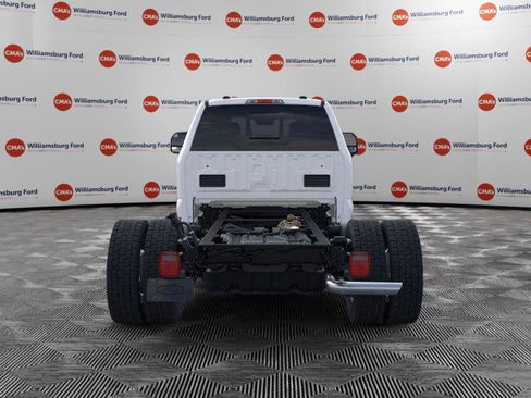 New 2026 Ford F550 4x4 Crew Cab image 5