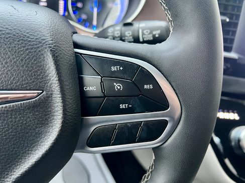 Used 2024 Chrysler Voyager LX image 19