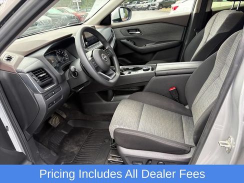 Used 2023 Nissan Rogue SV AWD/4WD image 17