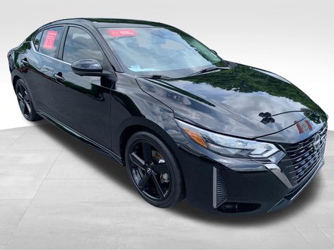 Used 2024 Nissan Sentra SR w/ SR Premium Package FWD image 8