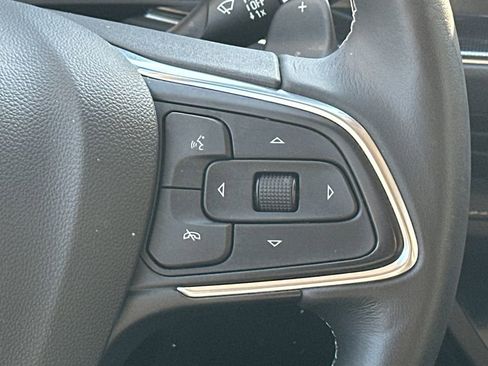 Used 2022 Buick Envision Essence w/ Safety Package image 26