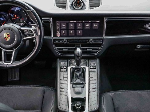 Used 2021 Porsche Macan AWD/4WD image 11