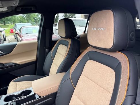 New 2026 Chevrolet Equinox ACTIV AWD/4WD image 9