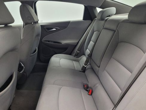 Used 2020 Chevrolet Malibu LT image 18