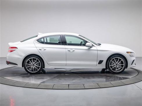 New 2026 Genesis G70 2.5T image 6