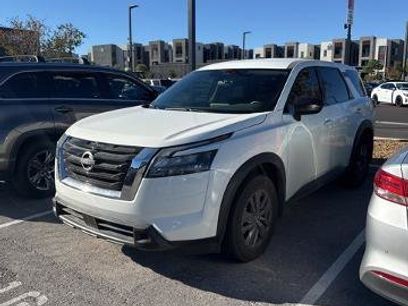 Certified 2025 Nissan Pathfinder S