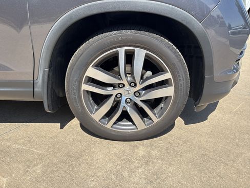Used 2016 Honda Pilot Elite image 13
