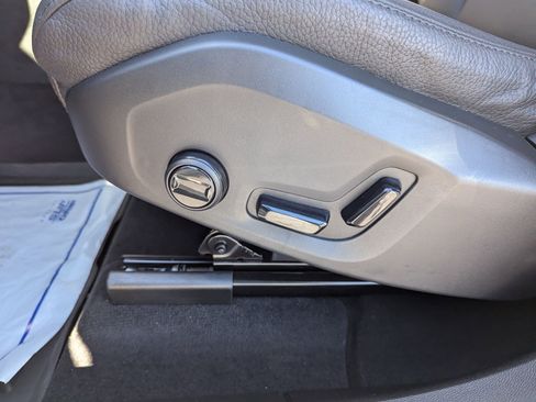 New 2025 Volvo XC60 T8 Plus w/ Protection Package Premier image 9