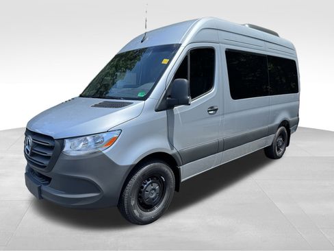 New 2025 Mercedes-Benz Sprinter 2500 image 3