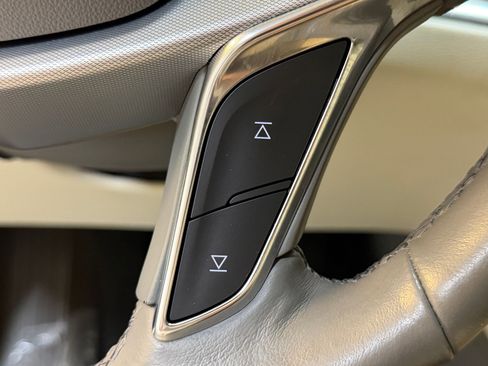 Used 2020 Cadillac XT5 Premium Luxury FWD image 29
