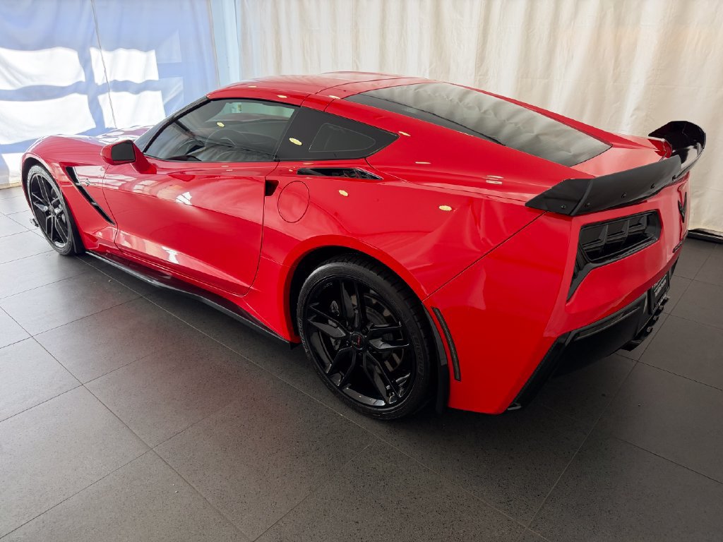 Used 2019 Chevrolet Corvette Stingray Coupe w/ 2LT Preferred Equipment Group RWD image 3