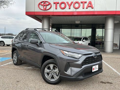 Certified 2025 Toyota RAV4 LE image 1