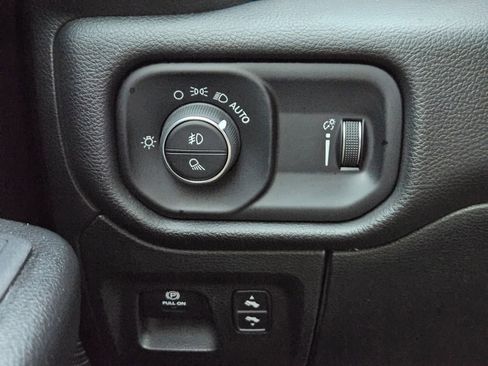 Used 2022 RAM 1500 Lone Star RWD image 24