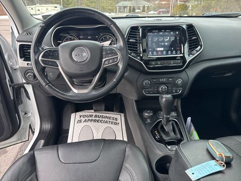 Used 2021 Jeep Cherokee Limited image 13