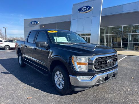 Used 2021 Ford F150 XLT image 2