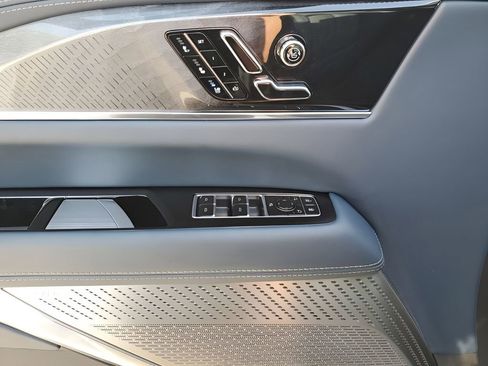 New 2026 Cadillac Escalade IQL Sport 2 AWD/4WD image 32