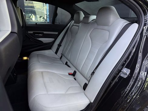 Used 2015 BMW M3 RWD image 19