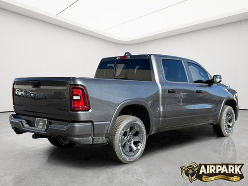 New 2026 RAM 1500 4x4 Crew Cab image 4
