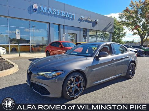 Used 2019 Alfa Romeo Giulia Ti Sport w/ Quick Order Package 22S Sport image 1