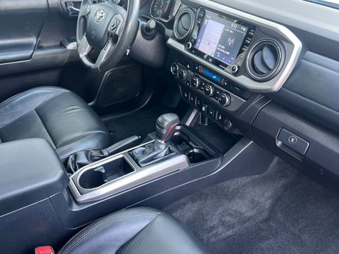 Certified 2020 Toyota Tacoma Limited image 15