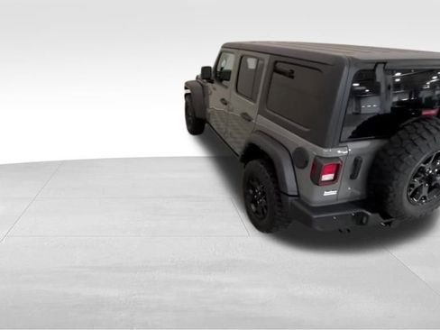 Used 2022 Jeep Wrangler Unlimited Sport image 8