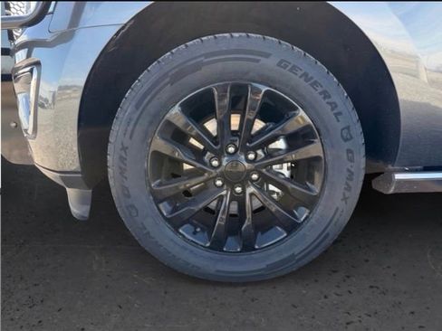 Used 2019 Ford Expedition Limited w/ Equipment Group 301A image 9
