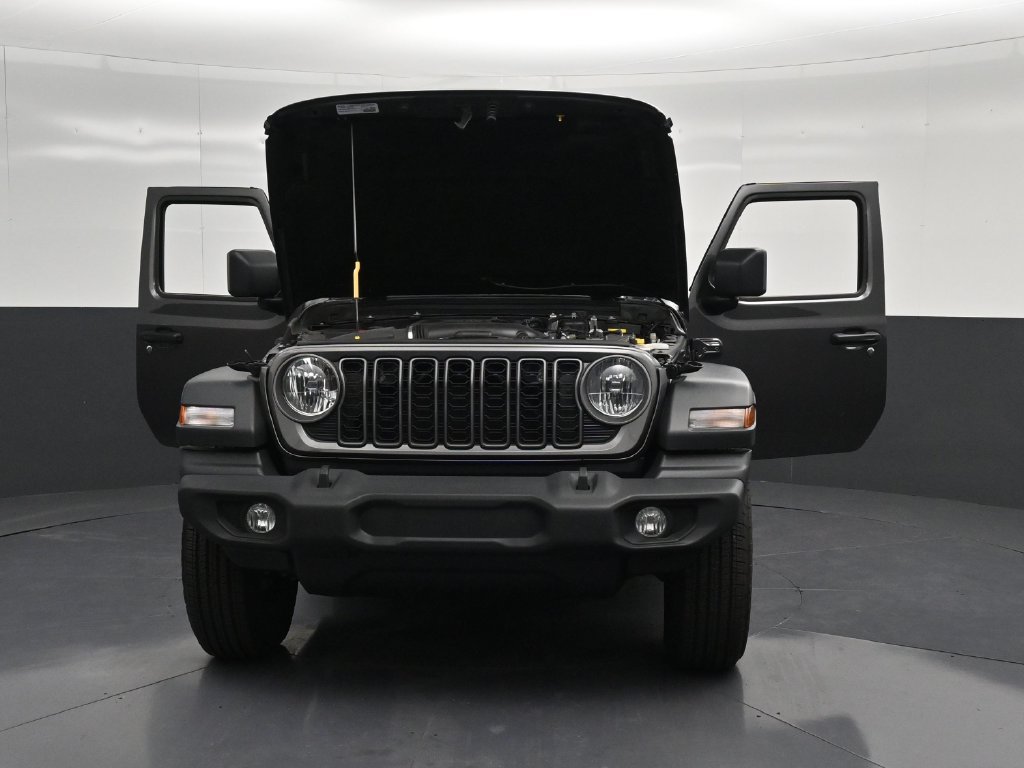 Used 2026 Jeep Wrangler Sport AWD/4WD image 32